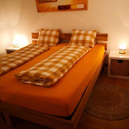 Garten-Wohnung Eschen Esterno foto