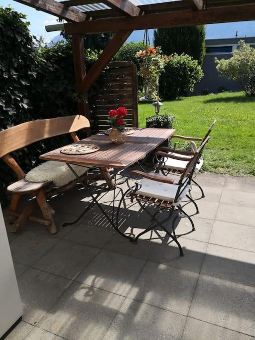 Garten-Wohnung Eschen Esterno foto
